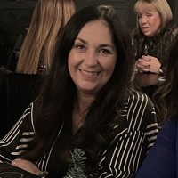 Andrea Holt