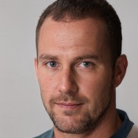 Erik James