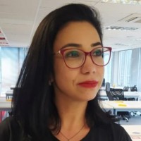 Érica Caroline R. Silva
