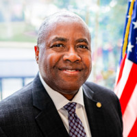 Darryl W Green