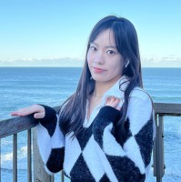 Yvonne Zhou