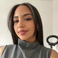 Yasmine Ari