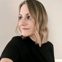 Holly Ellis