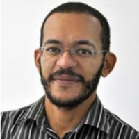 Prof Cláudio Fernandes