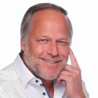 Dr. Burkhard Wölfling