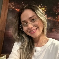 Simone Vale