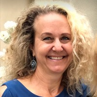 Suzanne Kremer