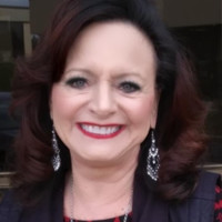 Elaine Compton