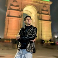 Munis khan