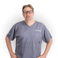 Dr. Max Riewer