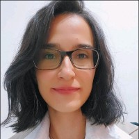 Débora Cezar Souza Leite