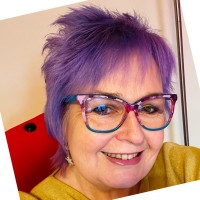 Elaine Bond