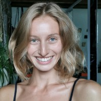 Veronika Tonkha