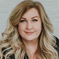 Lorri Saunders