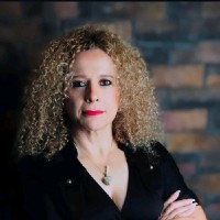 GUILLERMINNA (MINNA) SOLIS