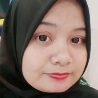 Rahmi Julia