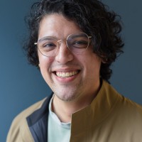 Peter Flores