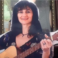 Lori Steeves
