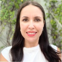 Adriana Olguín