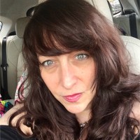 Hilary Debroff