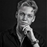 Alexander Damen