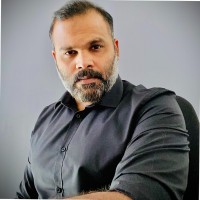 Manubacker Moonnakkal