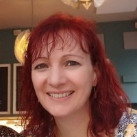 Fran Holker, Assocrics
