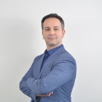 Daniele Manias