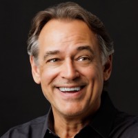 Jon Lindstrom