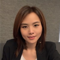 Viki C.