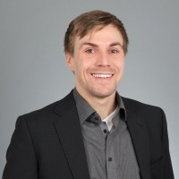 Dr. Julian Kreiser