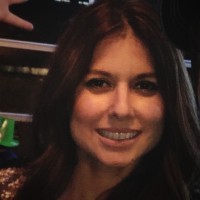 Julia Gonzalez, Mba