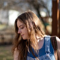 Maggie Detchemendy