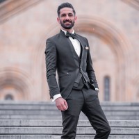 Mustafa Hussein