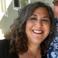 Laura Roopenian Tchulluian