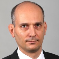 Prof. Dr.med Till Plönes