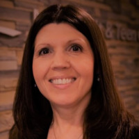 Julene Holt, Maol, Cfre