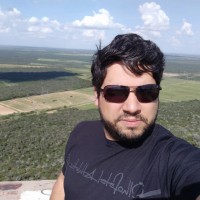 Leon Carlos