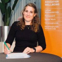 Sharon Dekker
