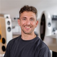 Dennis Schwarz