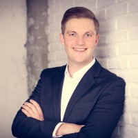 Dr. Tim Grünebaum