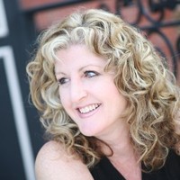 Angela Mark