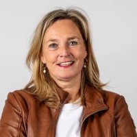 Marie-Jose De Beer