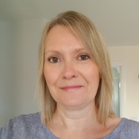 Lorraine Bruce