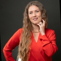 Caitlin Thomas