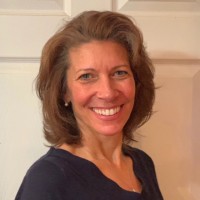 Kelly Hooton