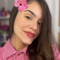 Nicole Aline