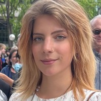 Elena Smentkowski (she/her)
