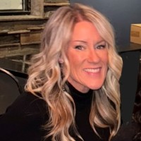 Danielle Davidson, Rn
