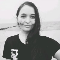 Teah Comninos
